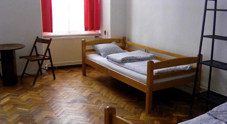 11th Hour Cinema Hostel