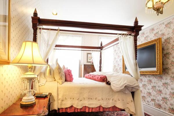 Central Park Bed and Breakfast