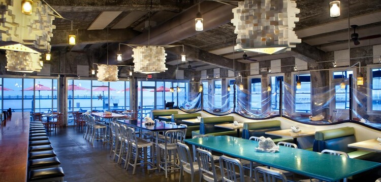 Fleet Landing Restaurant