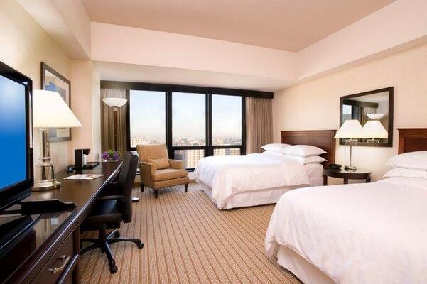 Sheraton Grand Los Angeles