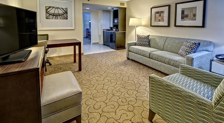 Embassy Suites by Hilton Memphis East Germantown Area
