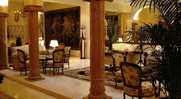 Melia Recoleta Plaza