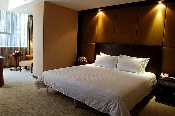 Ruitai Jingan Hotel