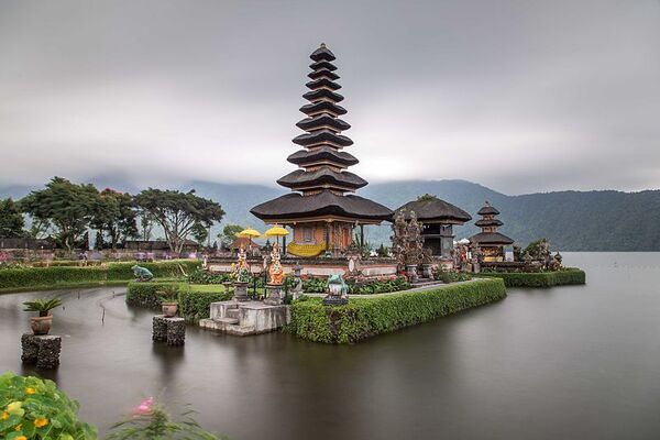 Ulun Danu Bratan Temple