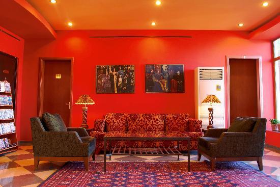 Betsy's Hotel