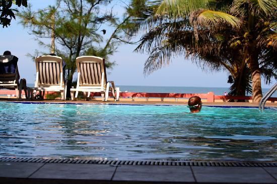 Topaz Beach Hotel