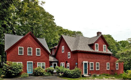 Woods Hole Passage Inn