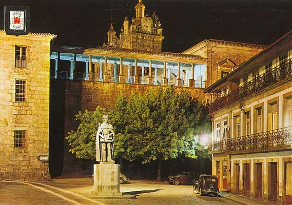 Praca Dom Duarte