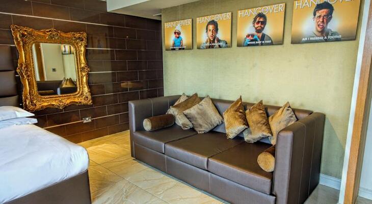 Signature Living Hotel