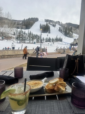 8100' Mountainside Bar & Grill