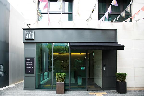 Floral Hotel Shin Shin Seoul Myeongdong