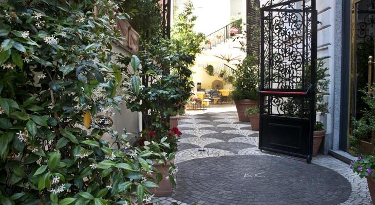 Hotel Royal Court