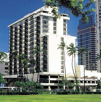 DoubleTree by Hilton Hotel Alana - Waikiki Beach