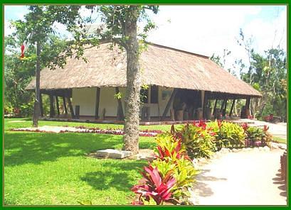 Parque Urbano Kabah