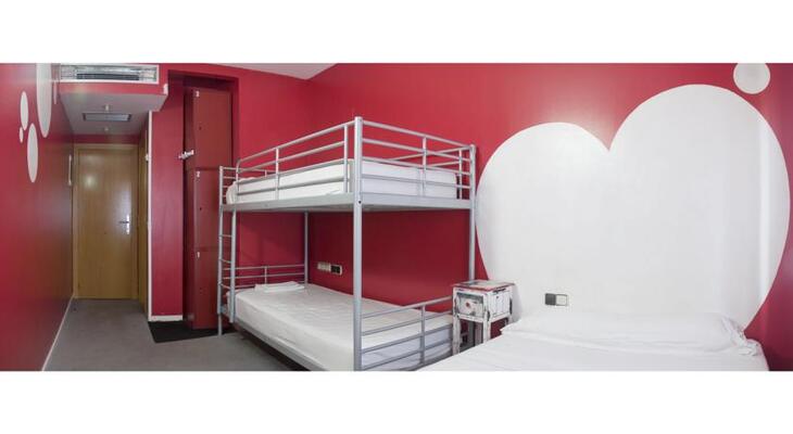 Revolutum Hostel