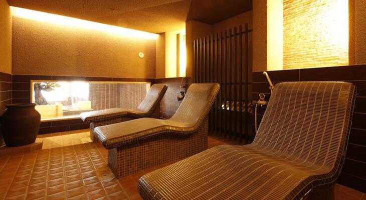 Kobe Bay Sheraton Hotel & Towers