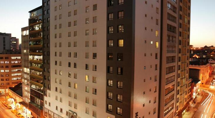 Bourbon Curitiba Hotel & Suites
