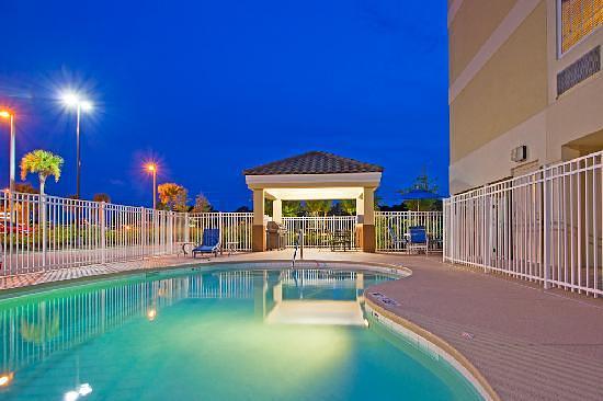 Candlewood Suites Destin-Sandestin Area, an IHG Hotel