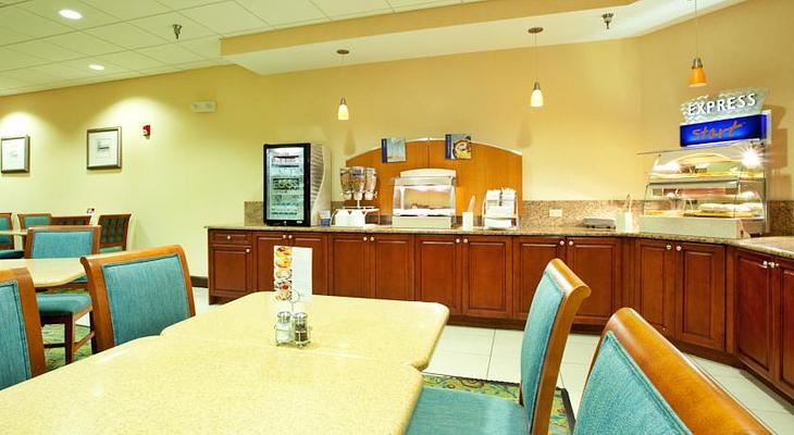 Holiday Inn Express Richmond - Downtown, an IHG hotel