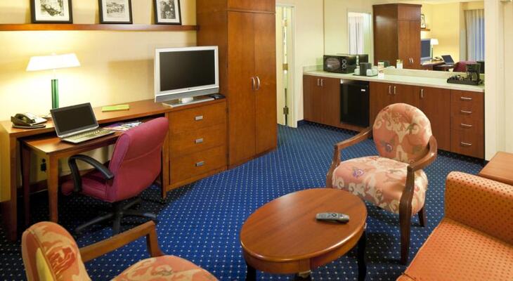 Courtyard by Marriott Anchorage Airport
