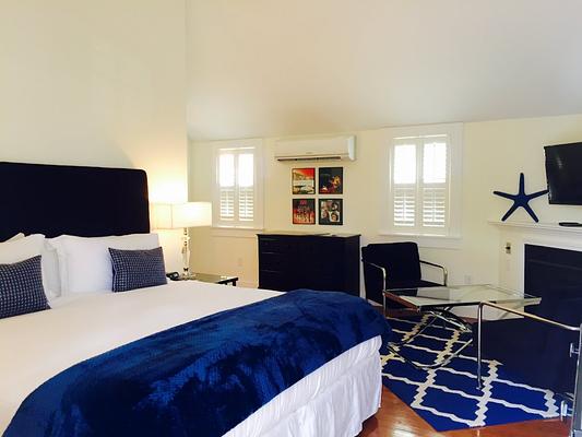 The Platinum Pebble Boutique Inn