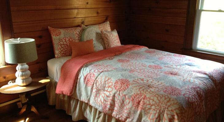 A B&B at The Edward Harris House Inn & Cottages