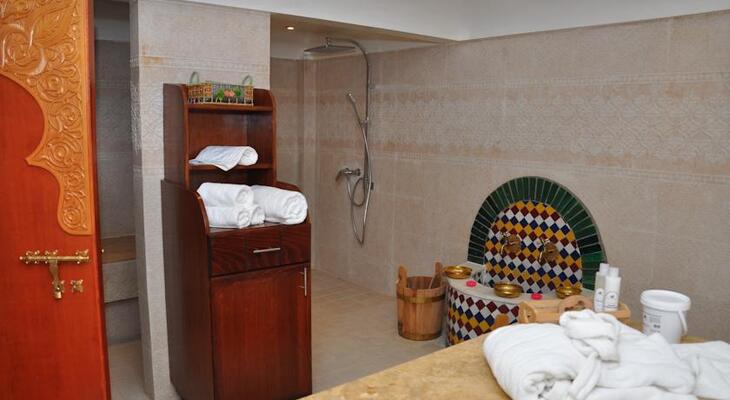 Across Hotels & Spa