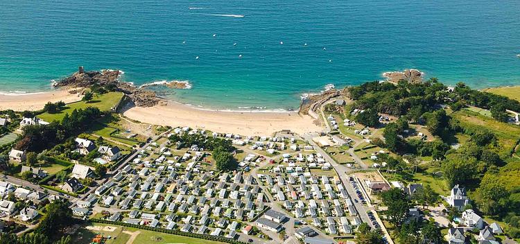 Camping du Port Blanc Dinard - Vue Mer - Acces direct plage