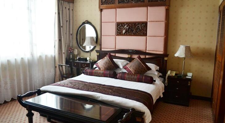 Xiamen Huaqiao Hotel
