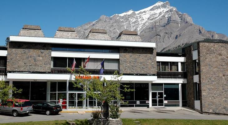 Banff Voyager Inn