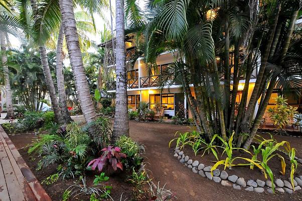 Oasis Palms Hotel
