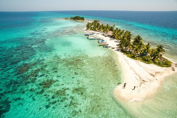 Laughing Bird Caye National Park