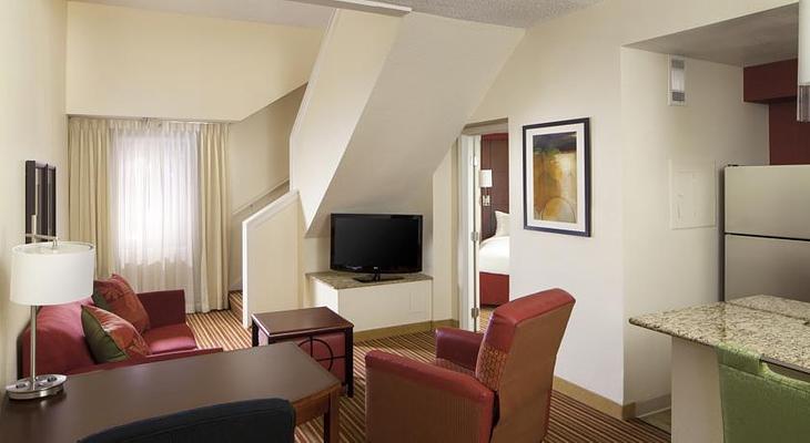 Sonesta ES Suites Memphis