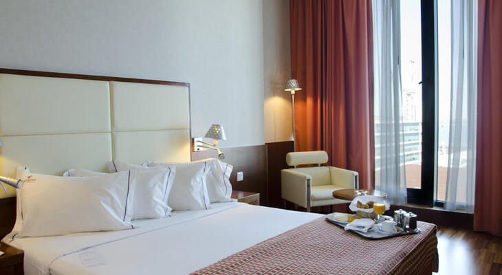 VIP Executive Arts Hotel