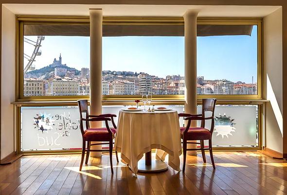 Une Table au Sud