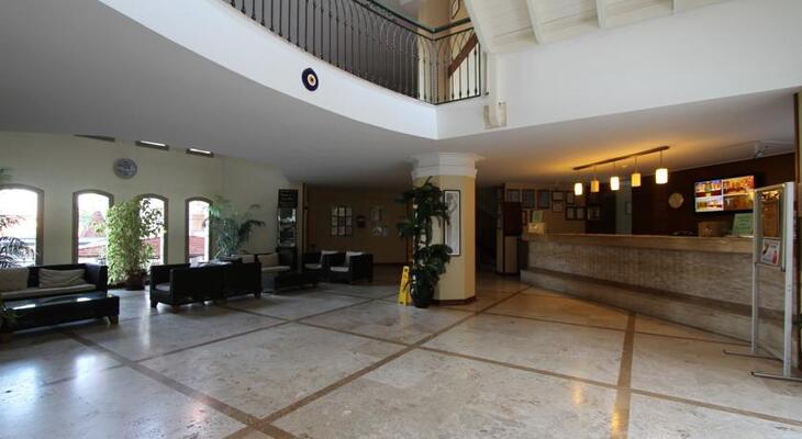 Club Aida