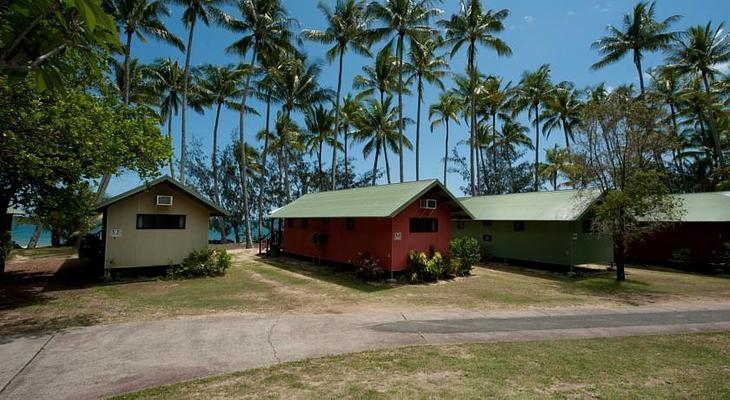 Ellis Beach Oceanfront Bungalows