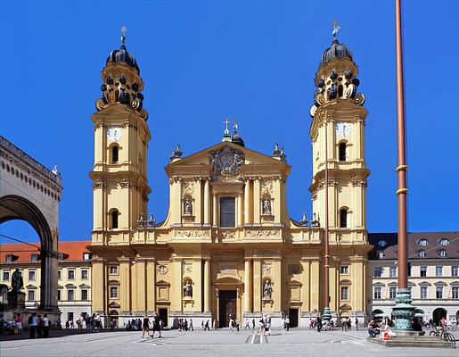 Theatinerkirche St. Kajetan