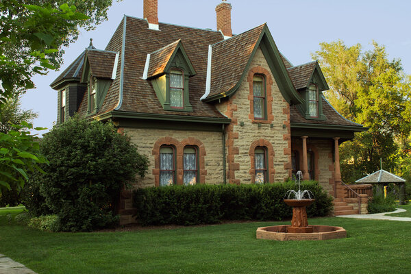 The 1879 Avery House