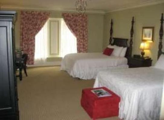 Niagara Crossing Hotel & Spa