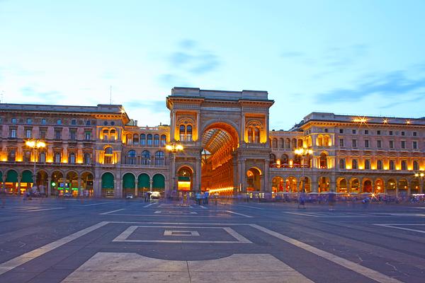 Milan, Prada Galleria Vottorio Emanuele II - Picture of Prada, Milan -  Tripadvisor