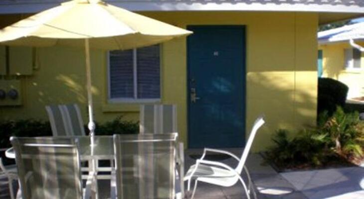 Tropical Breeze Resort