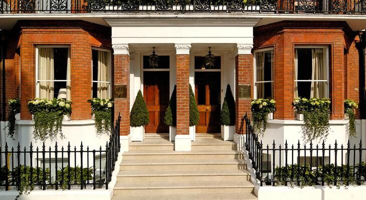 The Egerton House Hotel