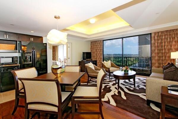 Club Wyndham Royal Garden at Waikiki