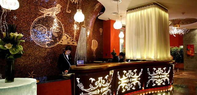 The Luxe Manor