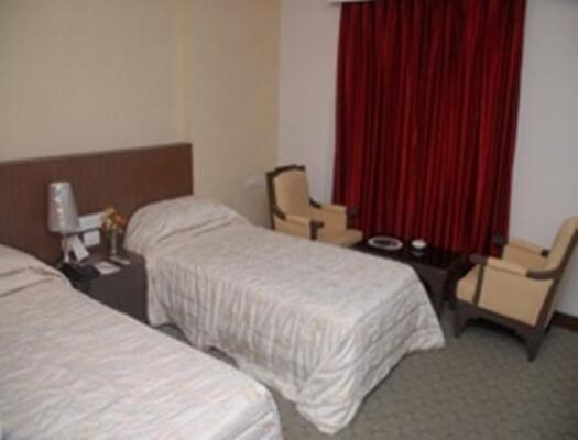 Hotel Shelter