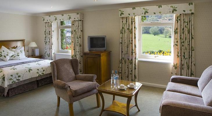 Lakeside Hotel & Spa