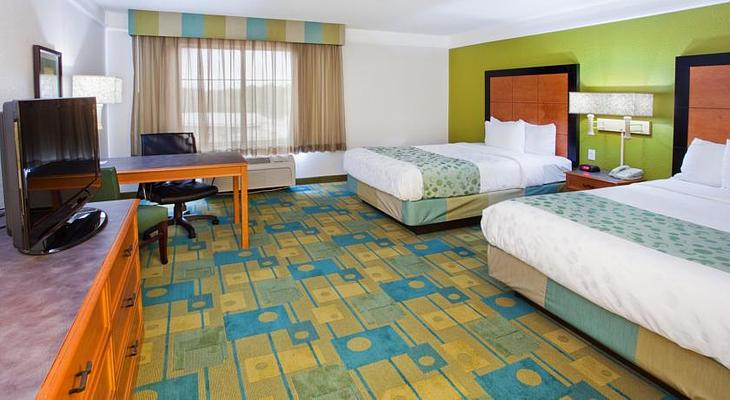 La Quinta Inn & Suites by Wyndham Panama City