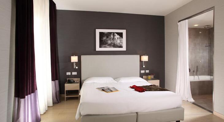 Hotel Adriano