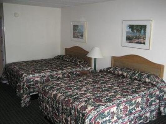 Rodeway Inn & Suites Wilmington North